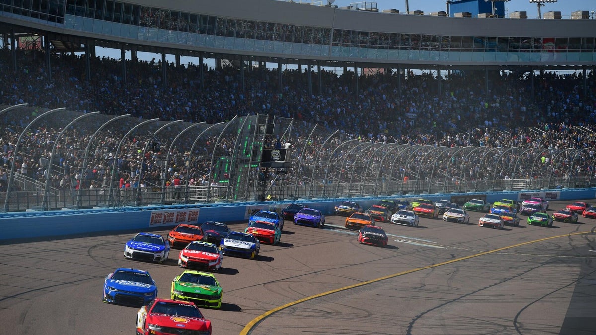 nascar-phoenix-imagn