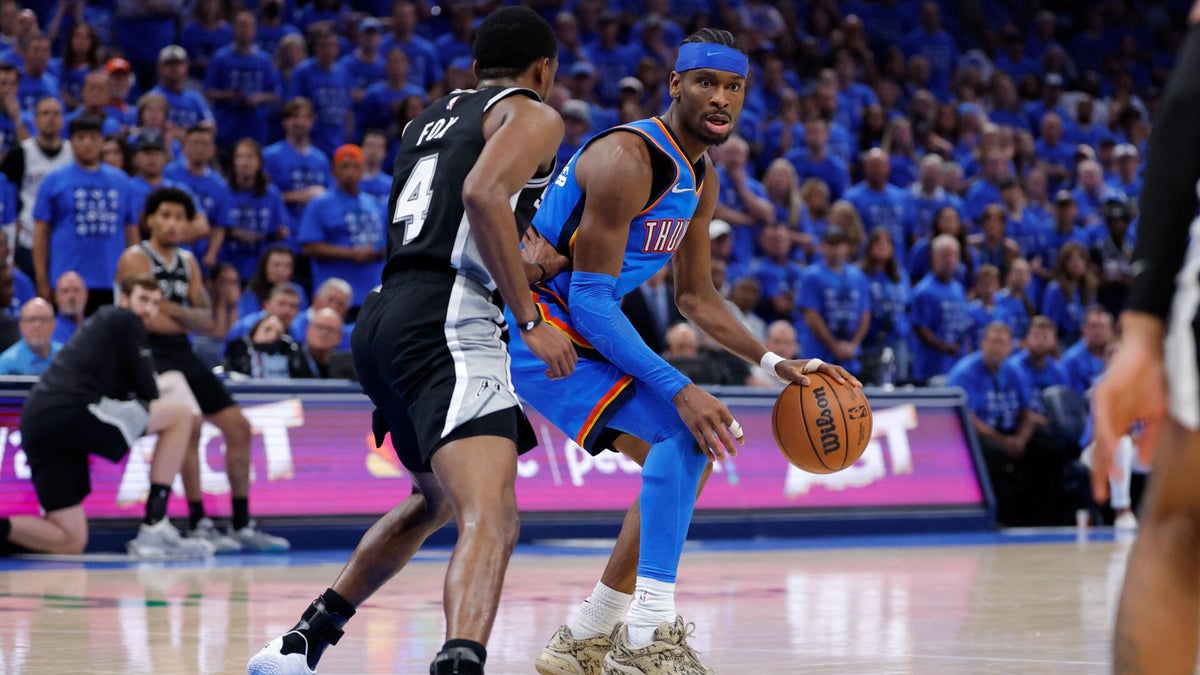 <p>Shai Gilgeous-Alexander, Thunder and De'Aaron Fox, Spurs</p>