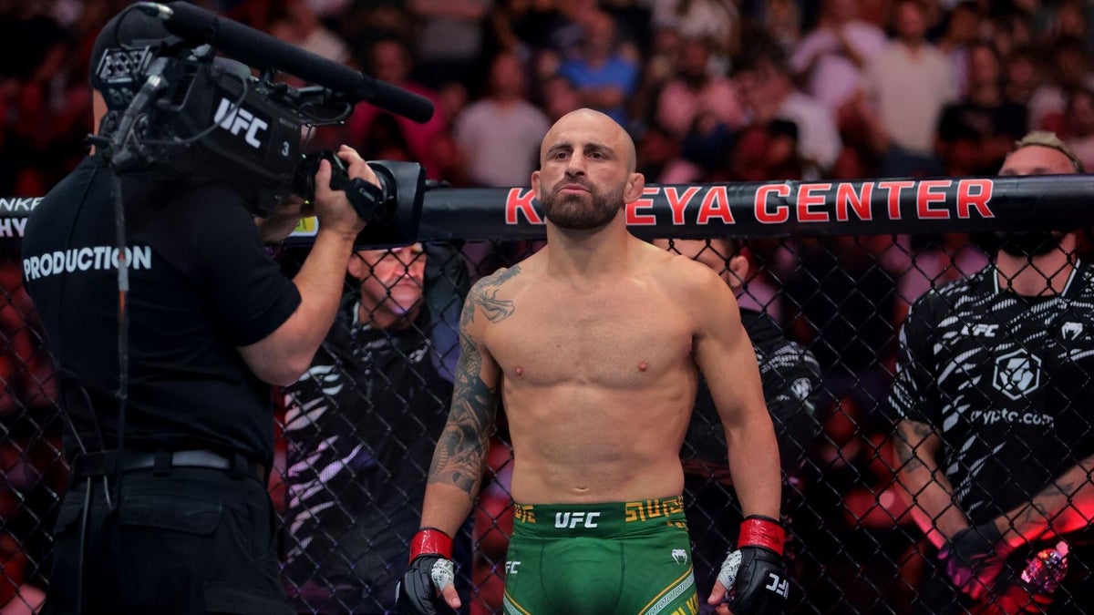 <p>Alexander Volkanovski</p>