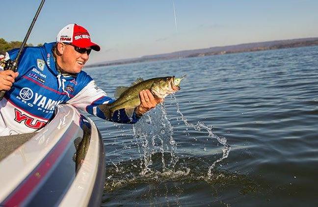 Are You Landing Your Bass Correctly? - Wired2Fish.com