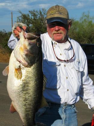 New Falcon Lake Record Bass Wired2fish Com