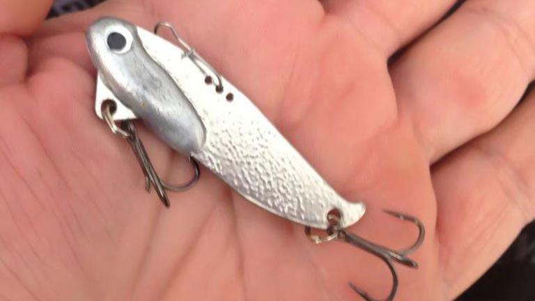 bass fishing blade baits