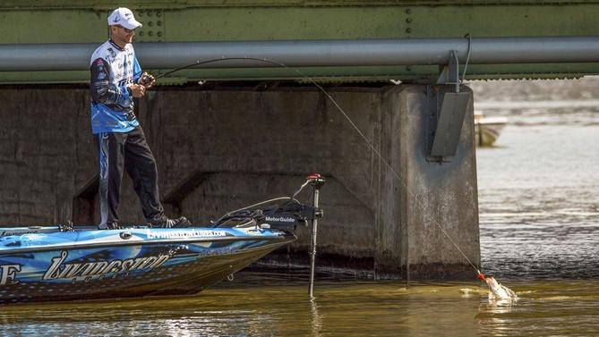 fishing planet largemouth bass lake tab;e fishing planet largemouth bass lake tab;e