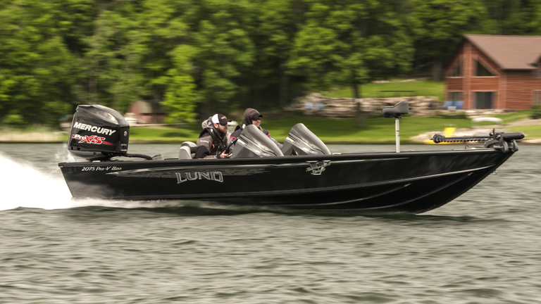Lund Releases 2017 2075 Pro-V Bass Boat - Wired2Fish.com