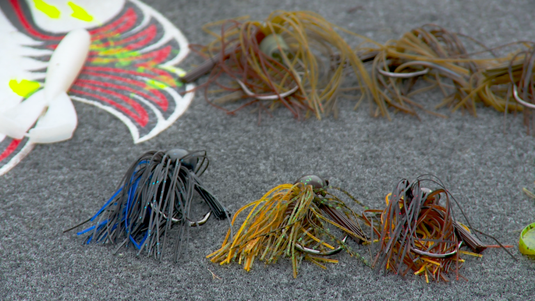 how-to-choose-the-right-bass-jig-weight-and-trailer-wired2fish